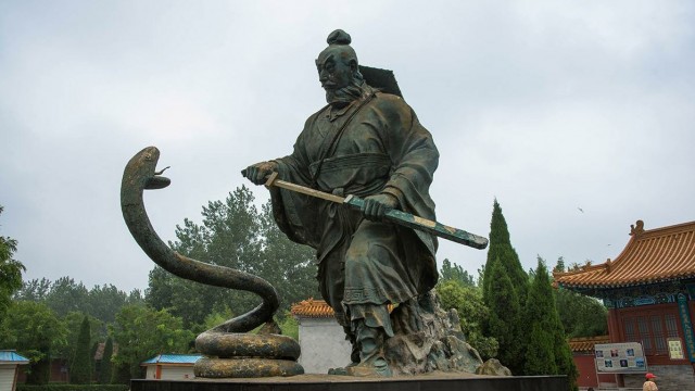 浩荡五千年中华历史中，第一个成功把皇帝拉下马的农民起义家。