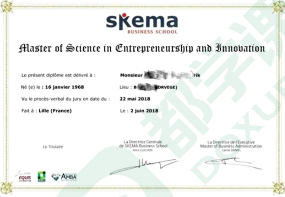 SKEMA商学院创业与创
新硕⼠学位（单证）。